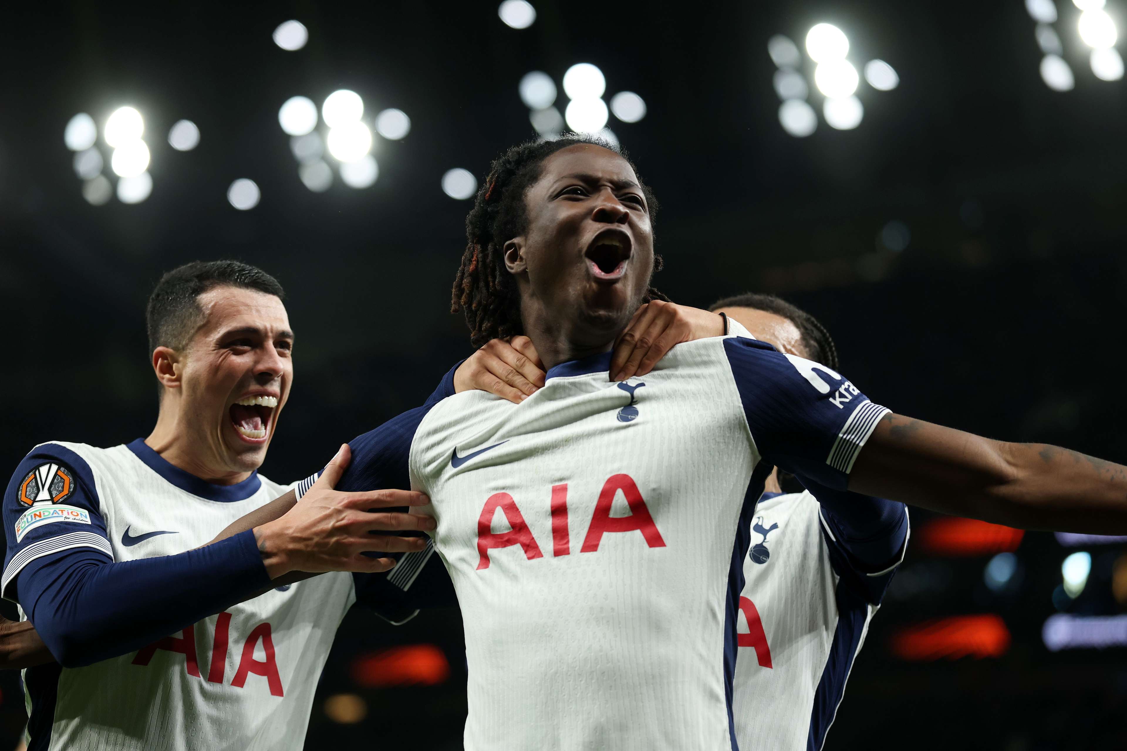 都离不开团 都离不开团